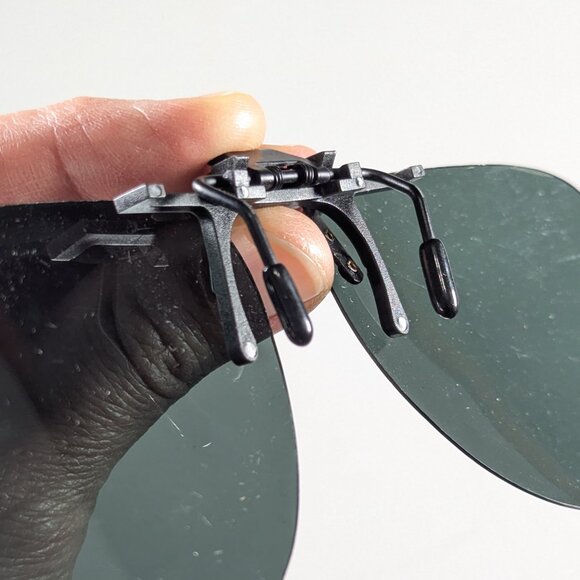 Vintage Aviator sun shade clip-on sunglasses fronts - Picture 3 of 10